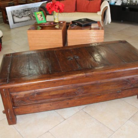 CK17004N Rustic Wooden Storage Chest Coffee Table 50cm High 158cm Long 76cm Wide 179 euros